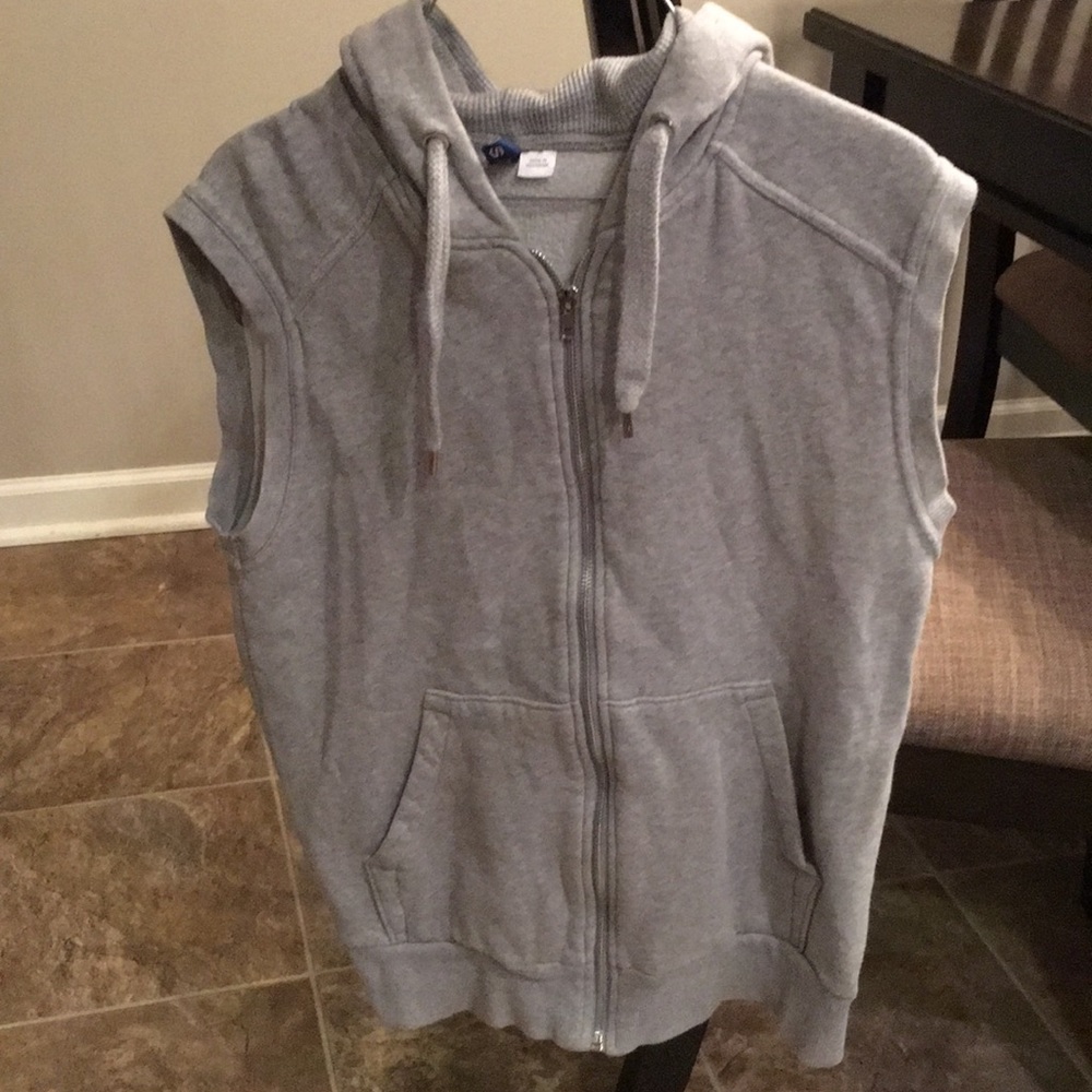 Women’s No Sleeved Zip-Up Sweashirt size S